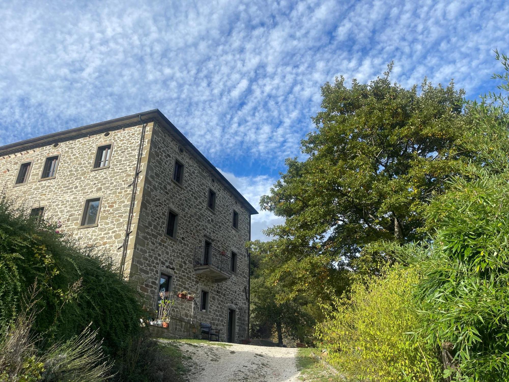 Bio Agriturismo Il Vigno Caprese Michelangelo Exterior foto